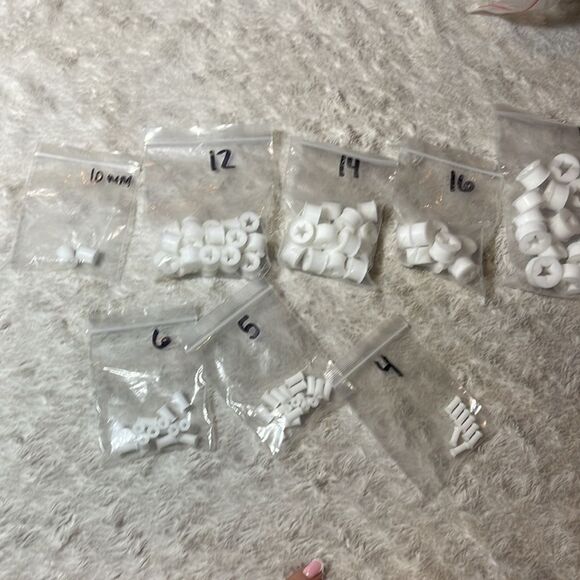 Star gauge plugs multiple sizes available white - Picture 7 of 7